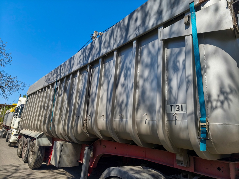 大型ダンプに記載されたダンプナンバー