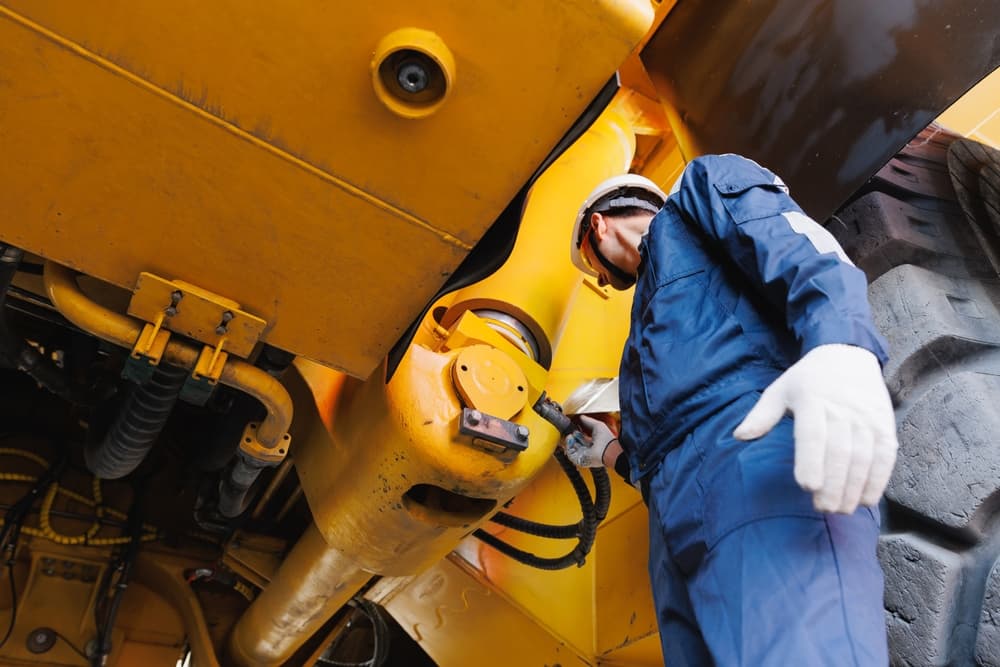 重機の点検・メンテナンス