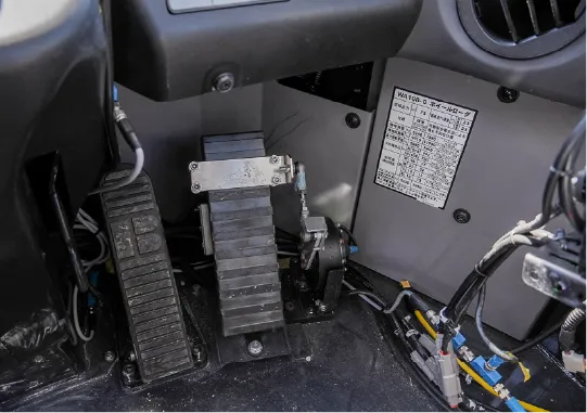 建設機械側の取付装備例